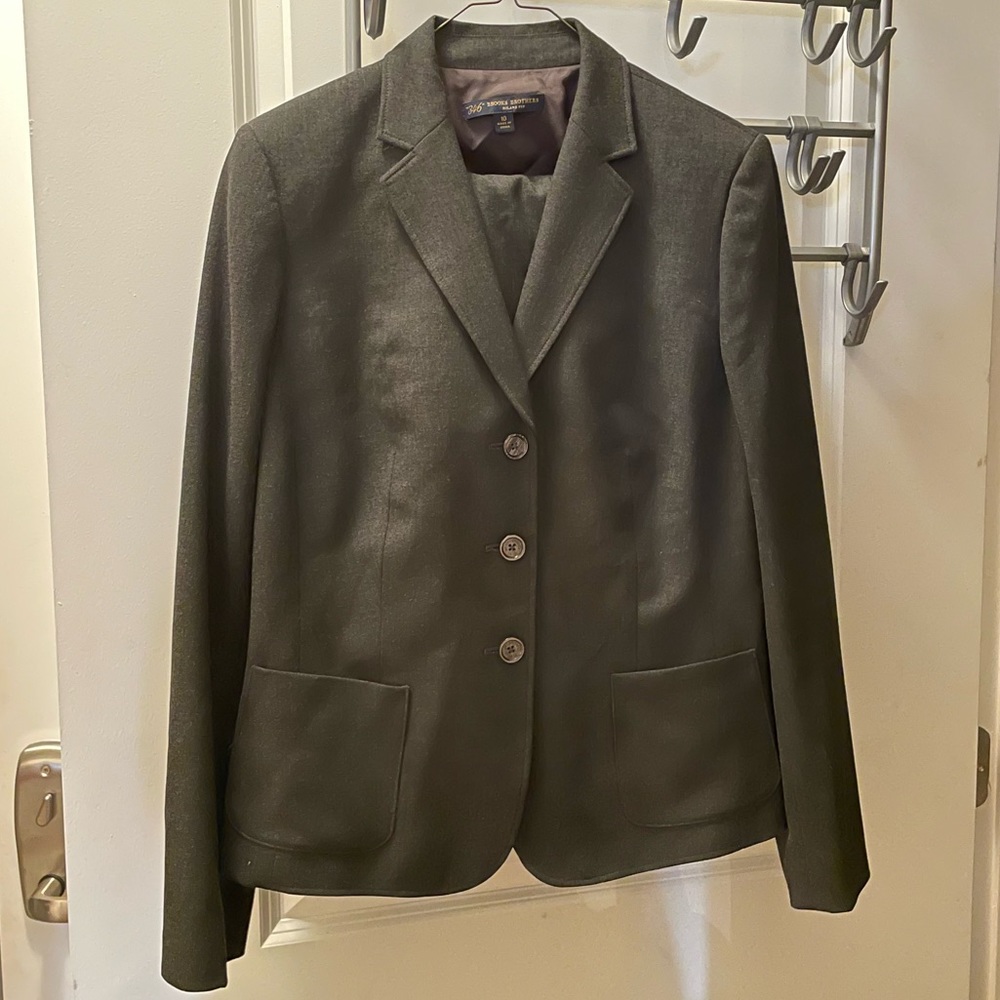 Brooks Brothers 346 Milano Fit Charcoal Blazer Size 10